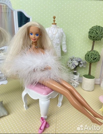 Unicef Barbie 1989