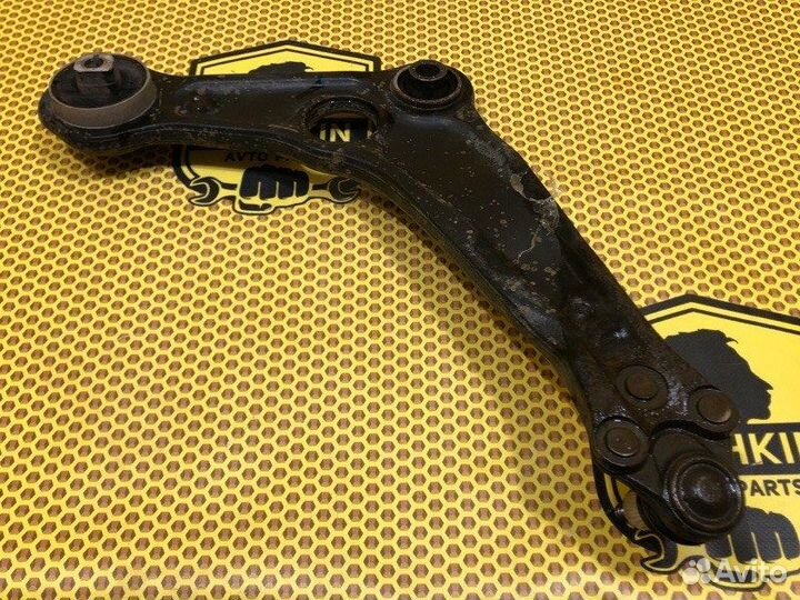 Рычаг подвески нижний передний левый Renault