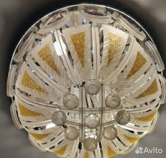 Люстра потолочная