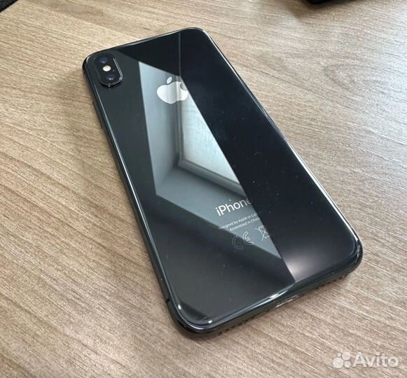 iPhone Xs, 64 ГБ