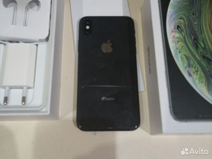 Телефон iPhone xs