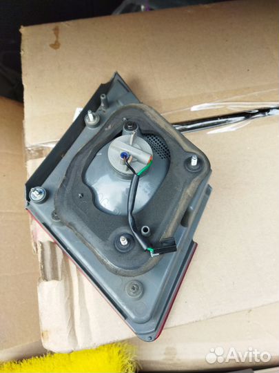 Фара задняя Шевроле Круз на багажник правая