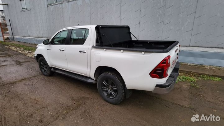 Крышка для toyota hilux из ОАЭ (Арабских Эмиратов)