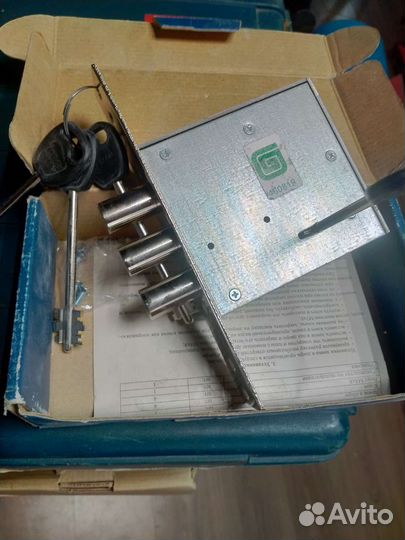 Дверной замок Гардиан 30.01