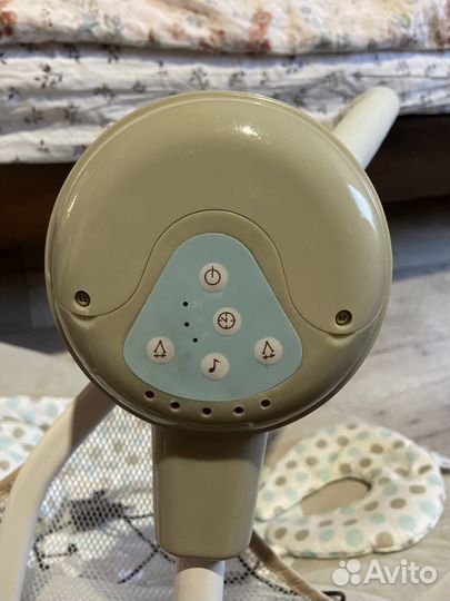 Детская электрическая качель