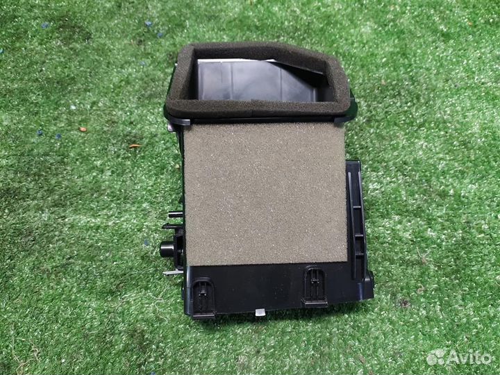 Дефлектор торпедо центральный Mazda 3 (BL) 2010