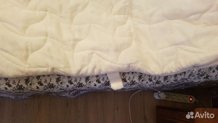 Наматрасник на молнии