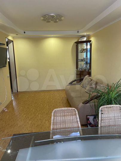 3-к. квартира, 70 м², 5/5 эт.