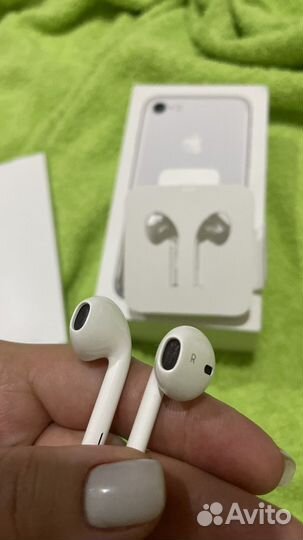 Наушники на айфон