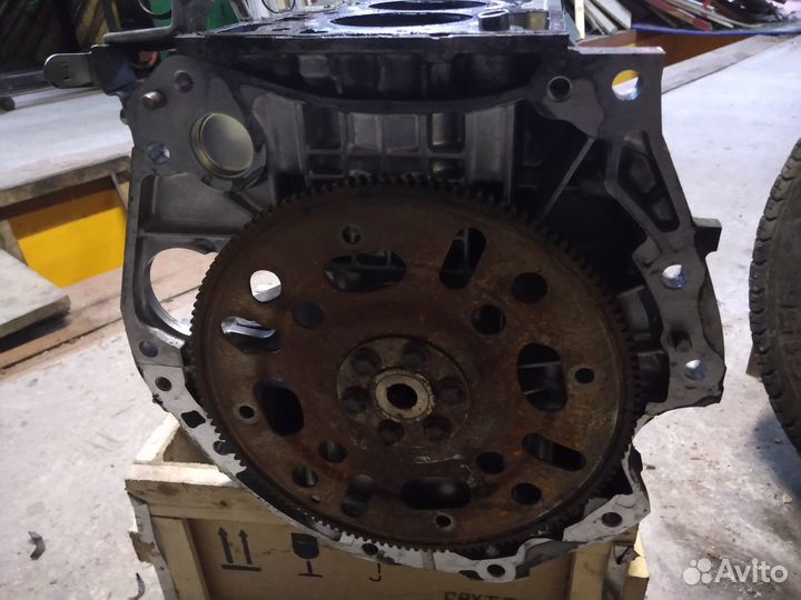 Блок цилиндров в сборе с документами Nissan MR18