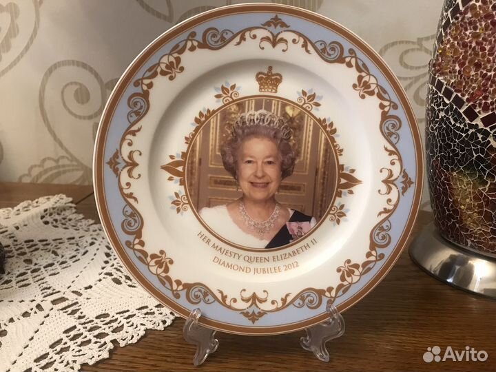 Сувенирная тарелка