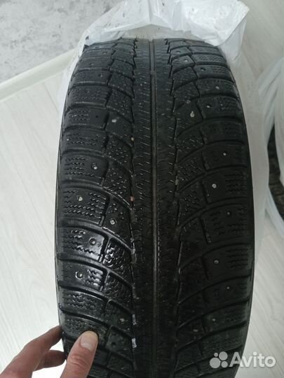 Matador MP 30 Sibir Ice 2 205/55 R16