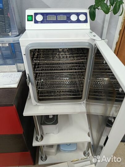 Сухожаровый шкаф