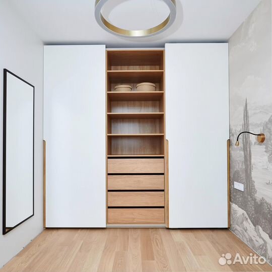 Шкаф купе с зеркалом