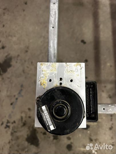 KIA Opirus Блок abs