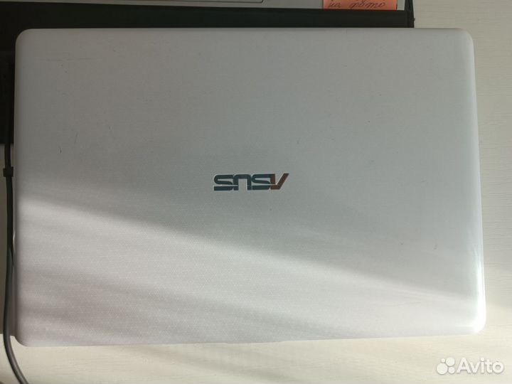 Ноутбук Asus E203M