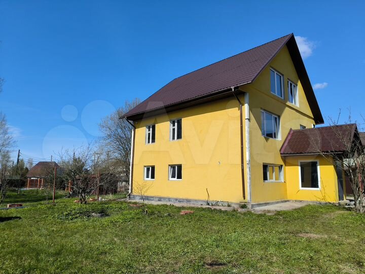 Дом 210 м² на участке 8 сот.