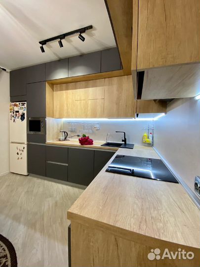 Угловая кухня на заказ. Производство