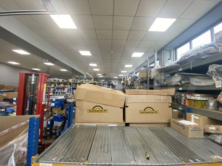 Помещение свободного назначения, 200 м²