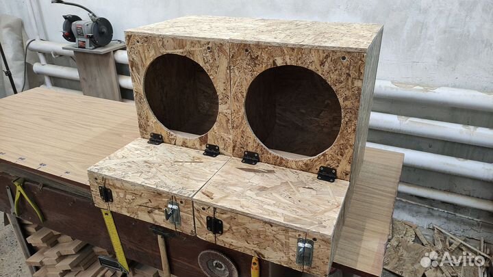 Гнездо для кур несушек с яйцесборником