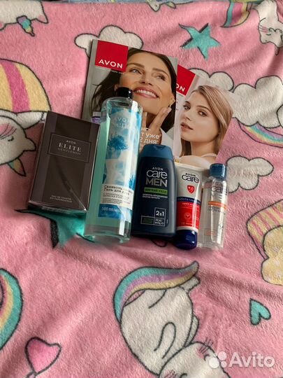 В наличии наборы от компании Avon
