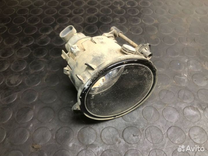 Фара противотуманная правая Land Rover Range Rover