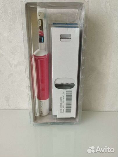 Электричечкая зубная щетка Oral-b Kids