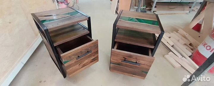 Тумбочка прикроватная