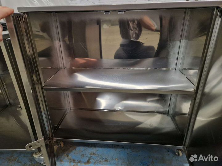 Ящик на колёсиках нержавейка