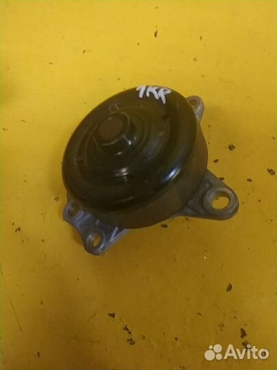 Помпа водяной насос Тойота Витц Ярис 1.0 1 KR ksp9