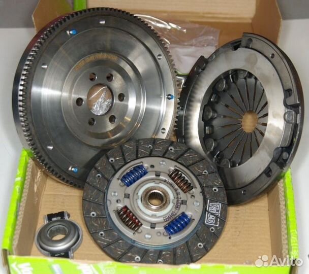 Сцепление Валео с маховиком для всех авто