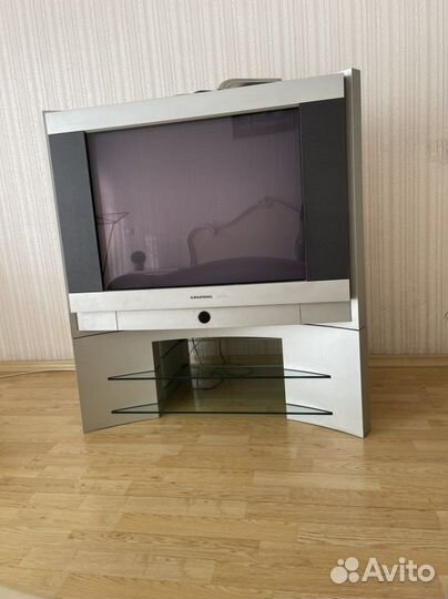 Телевизор grundig Lenaro