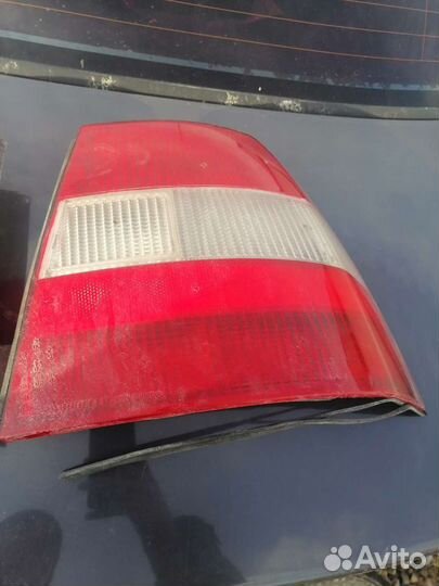 Продам задние фанари в сборе на опель вектра б