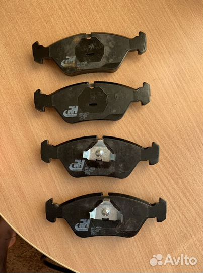 Тормозные колодки передние bmw 525i e28