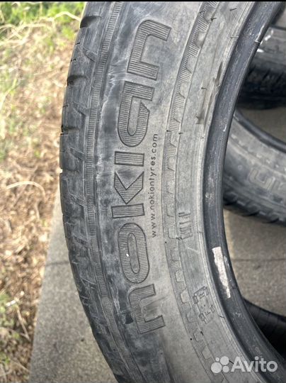 Nokian Tyres Hakka H 215/60 R17