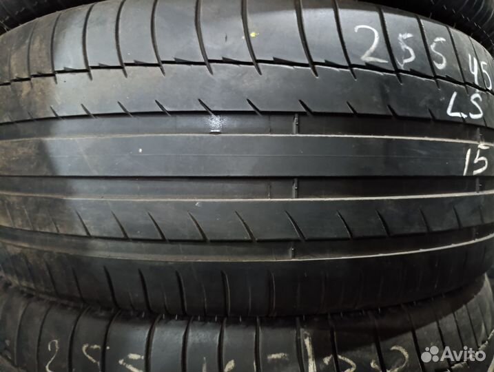 Michelin Latitude Sport 255/45 R20 106V