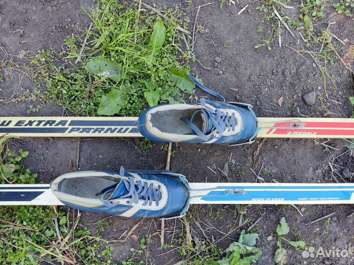 Лыжи беговые советские и ботинки