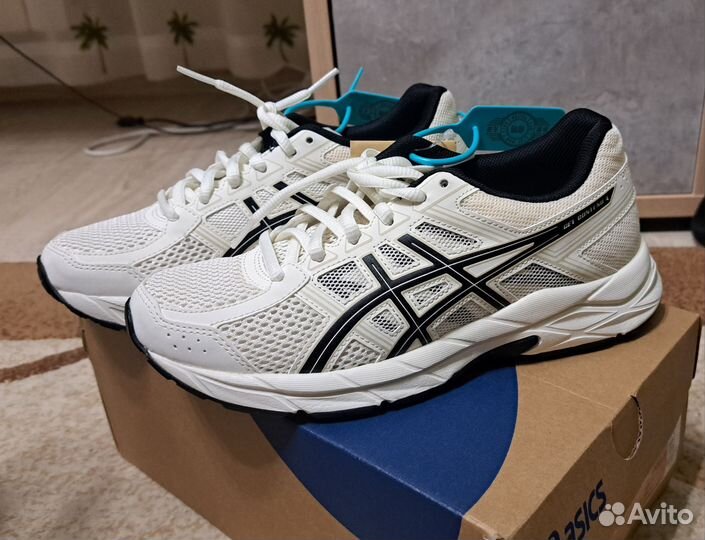 Кроссовки женские asics gel contend 4