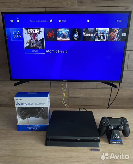 Прошитая (9.00) Sony PS4 slim 500gb (2 геймпада)