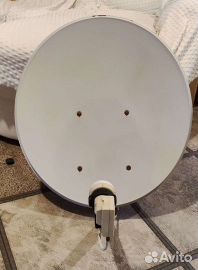 Антенна спутниковая