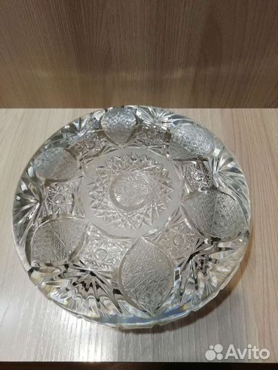 Ваза хрустальная