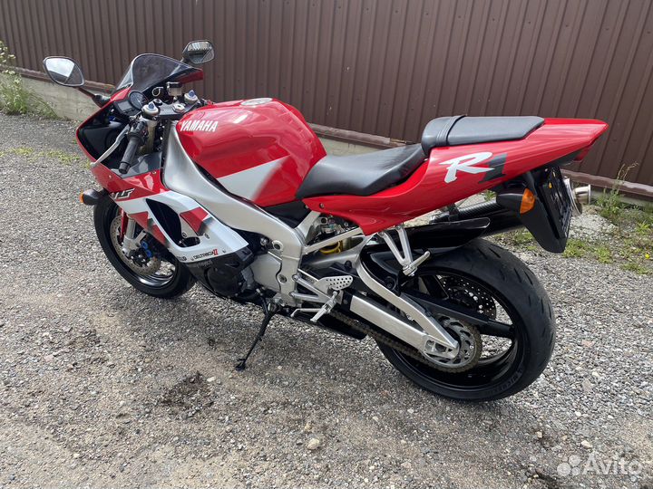 Yamaha YZF R1 из Европы