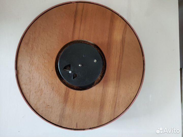 Часы настеннные парусник Маяк СССР