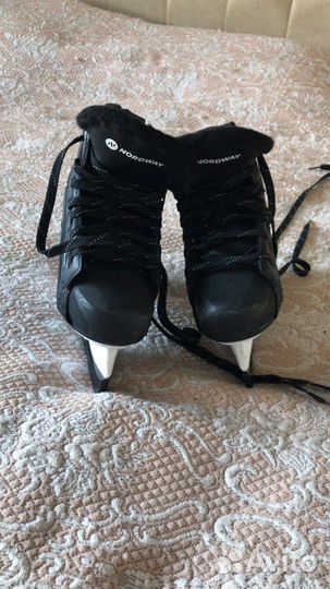 Коньки для хоккея с мячом