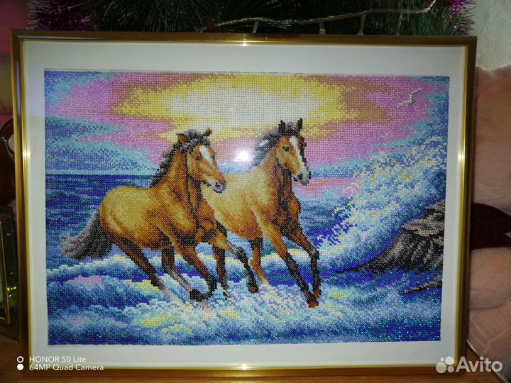 Картина, вышитая бисером, ручная работа