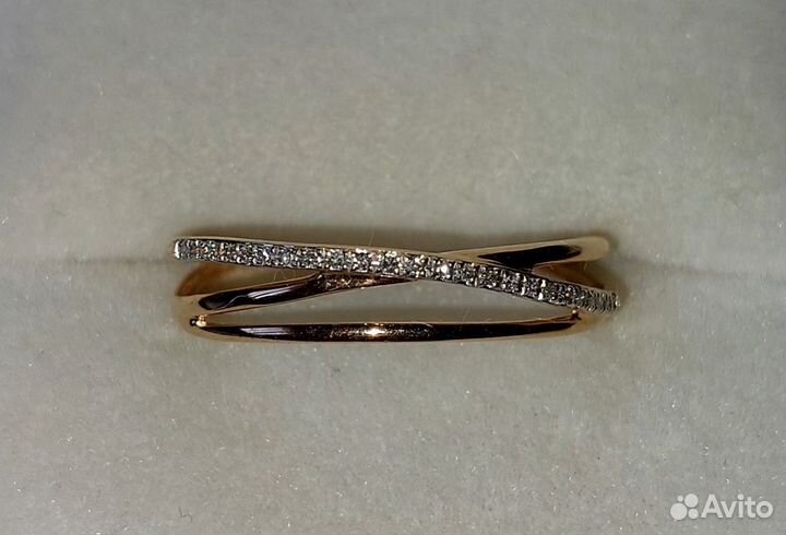 Золотое кольцо с бриллиантами