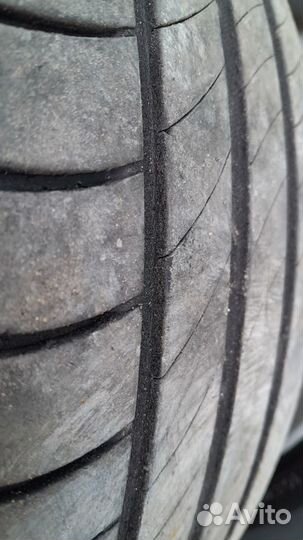 Michelin Primacy 4 235/55 R17