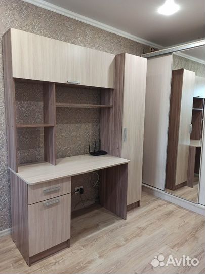 Стол с пеналом 7