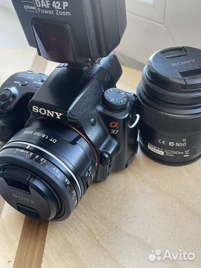 Зеркальный фотоаппарат sony a37