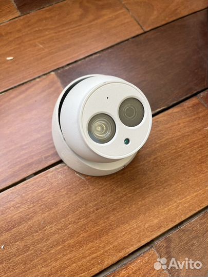 Камера видеонаблюдения